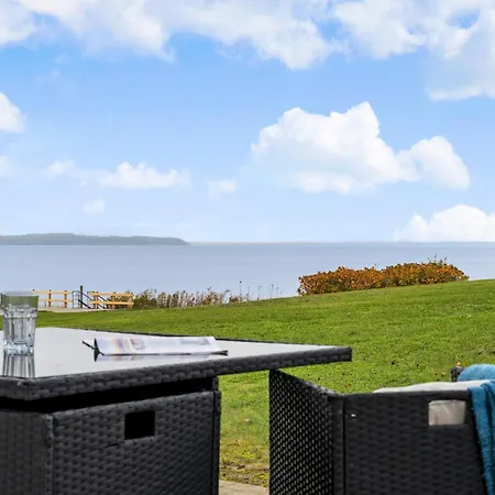 Stunning 2-bed 12c Apartment